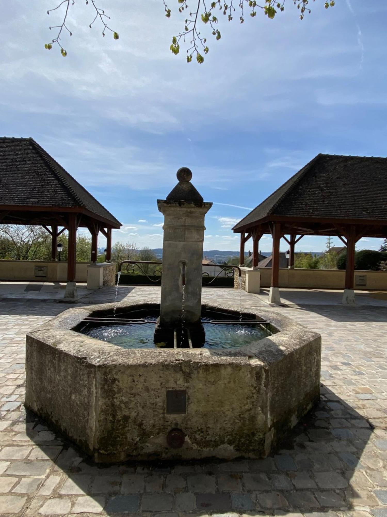 La Villa Perchee Calme, Sauna, Parking Prive Saint-Prix  Экстерьер фото