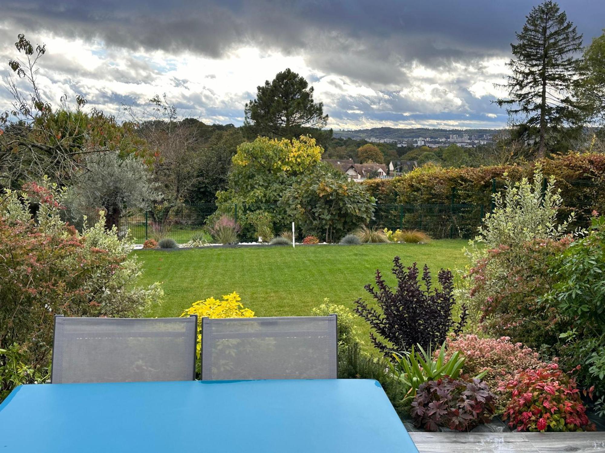 La Villa Perchee Calme, Sauna, Parking Prive Saint-Prix  Экстерьер фото