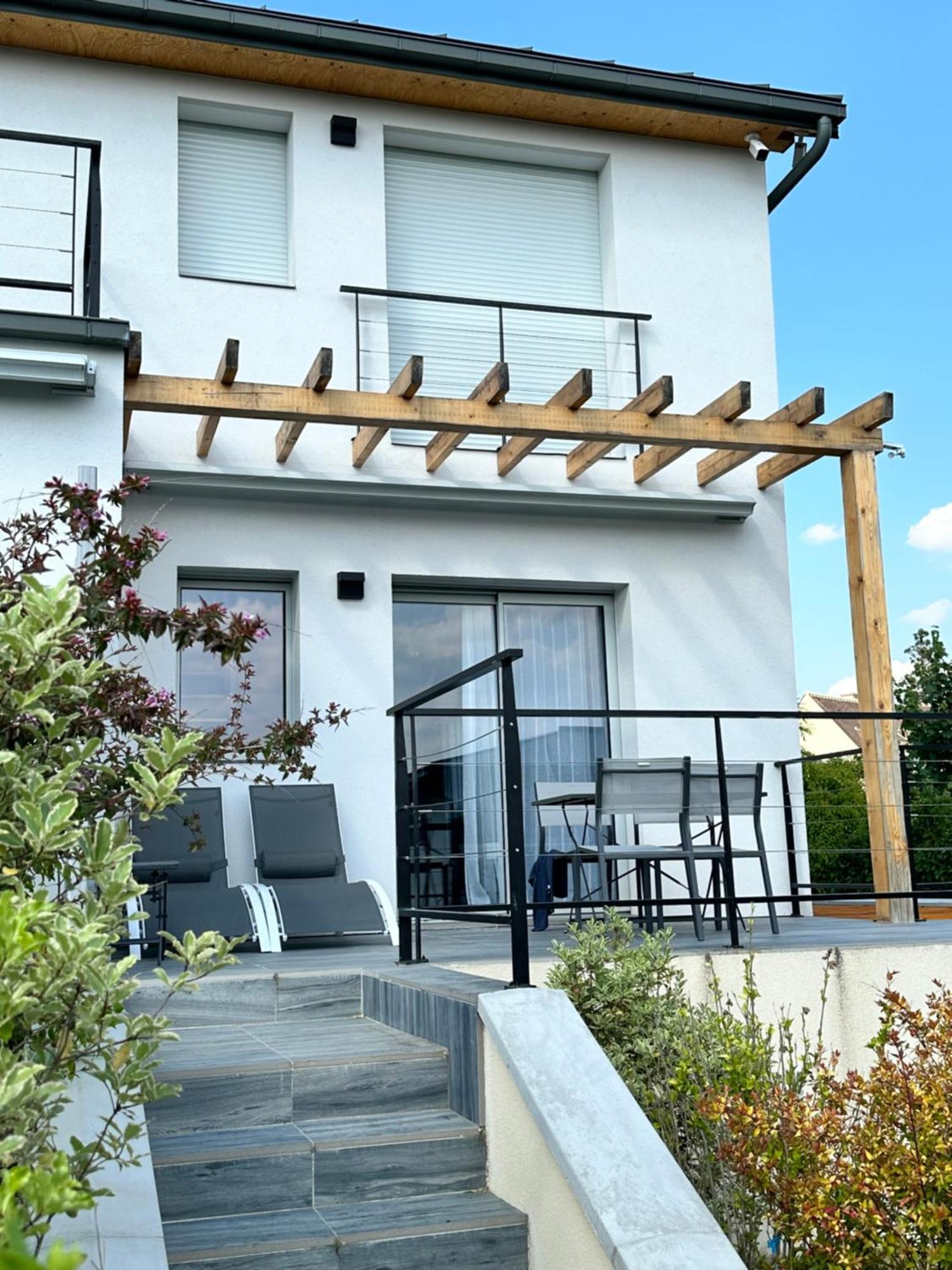 La Villa Perchee Calme, Sauna, Parking Prive Saint-Prix  Экстерьер фото