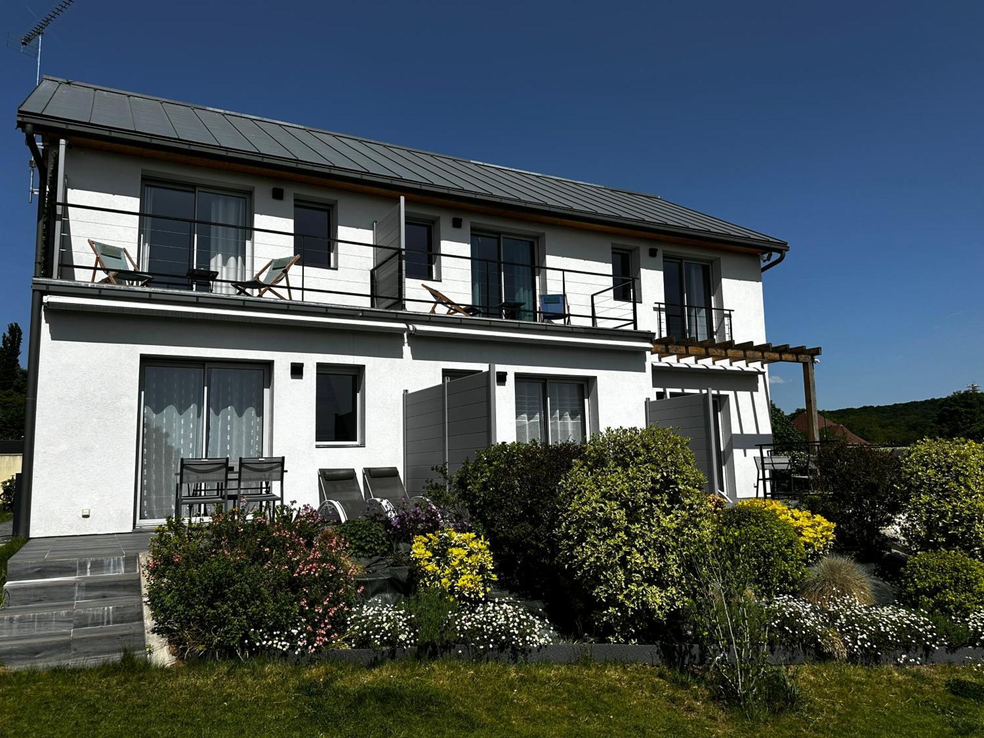 La Villa Perchee Calme, Sauna, Parking Prive Saint-Prix  Экстерьер фото